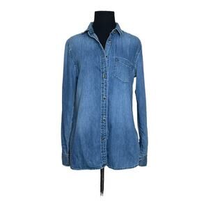 Banana Republic blue chambray long sleeves button shirt size Small